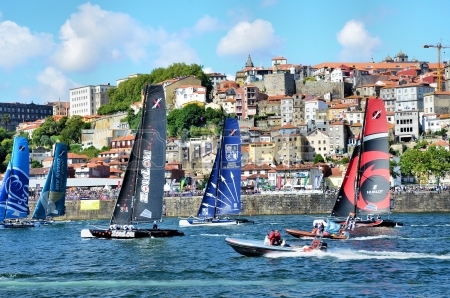 14962993-extreme-sailing-series-in-douro-river-near-the-city-of-porto