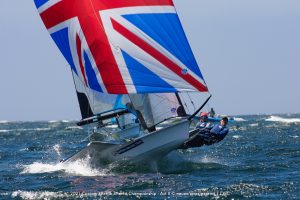 Dobson (GBR) holds lead – Echegoyen (ESP) and Grael (BRA) close gap