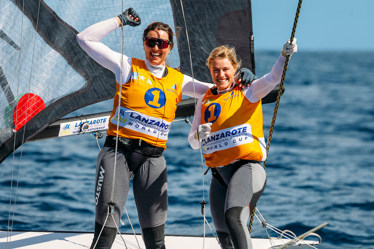 France claims first ever 49er world title and Dutch reclaim FX crown