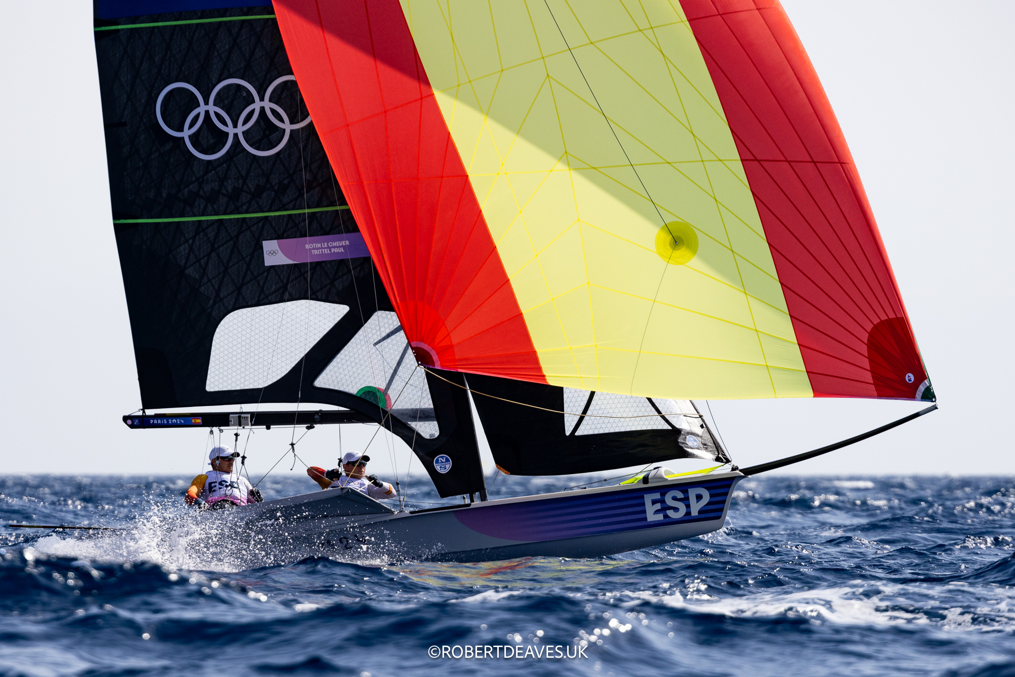 OLYMPIC SAILING 2024: SPANISH SAIL INTO MEN’S SKIFF MEDAL RACE