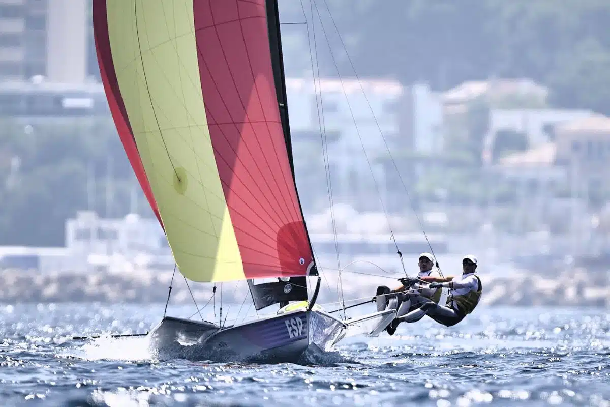 Diego Botín and Florian Trittel sailing in Marseille with the 49er, with which they won the Olympic gold in 2024. (Copyright/RFEV)