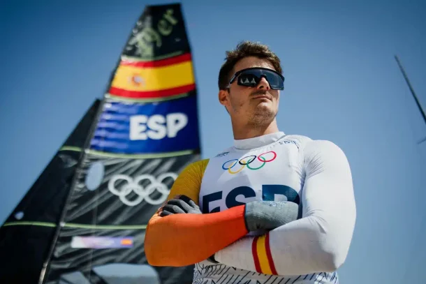 Diego Botín celebrates a historic 2024 with his victory in the SailGP circuit and the Olympic gold medal in Paris. (Carlos Rodriguez/RFEV)