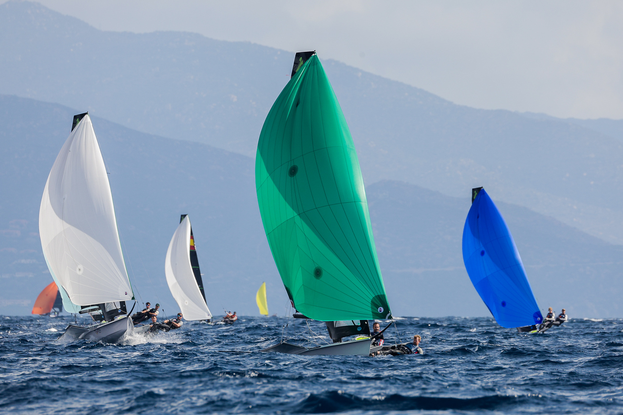 warrer and Lehm Sletten out in front at 49er world champoinship